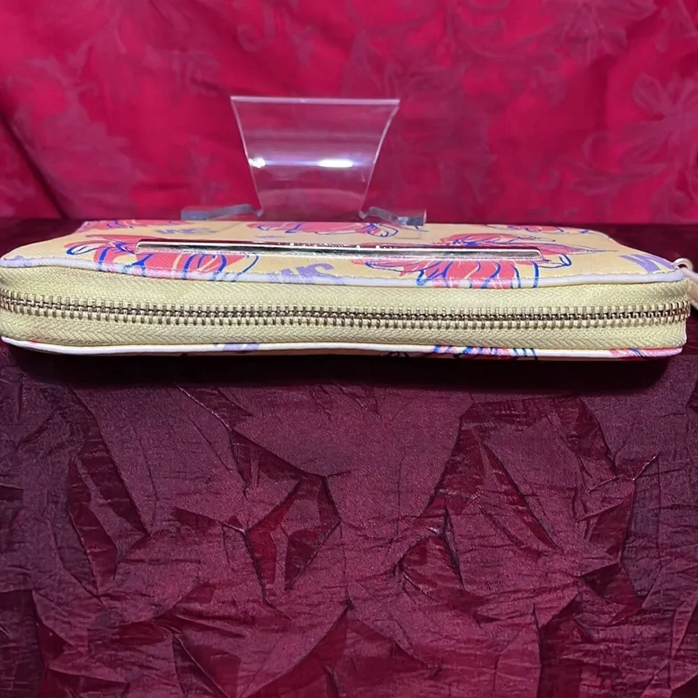 Steve Madden Women's Zippered Wristlet Wallet Yellow Pink Florals‎